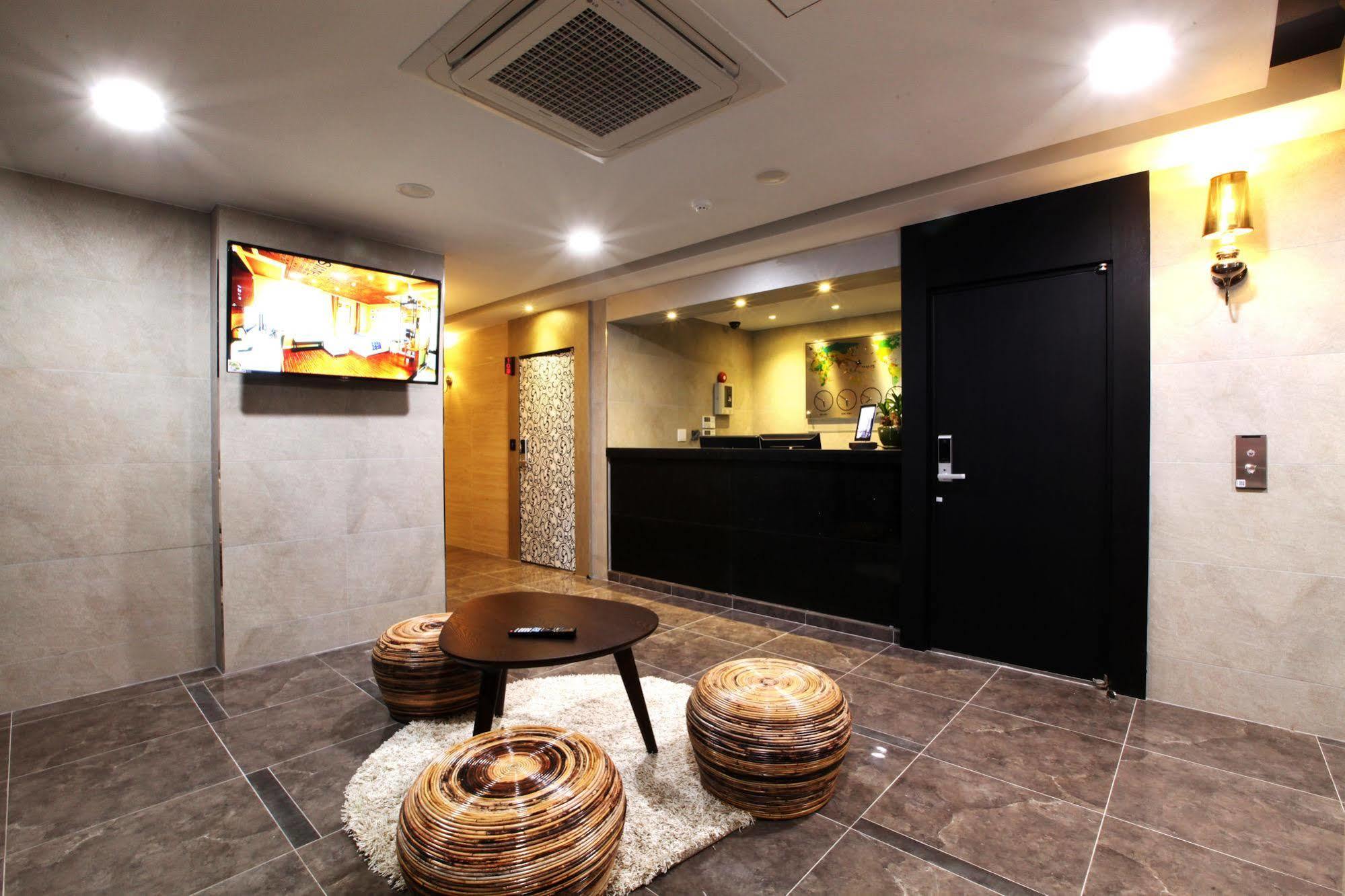 Jeju Lux Hotel Ojo-ri Exterior photo